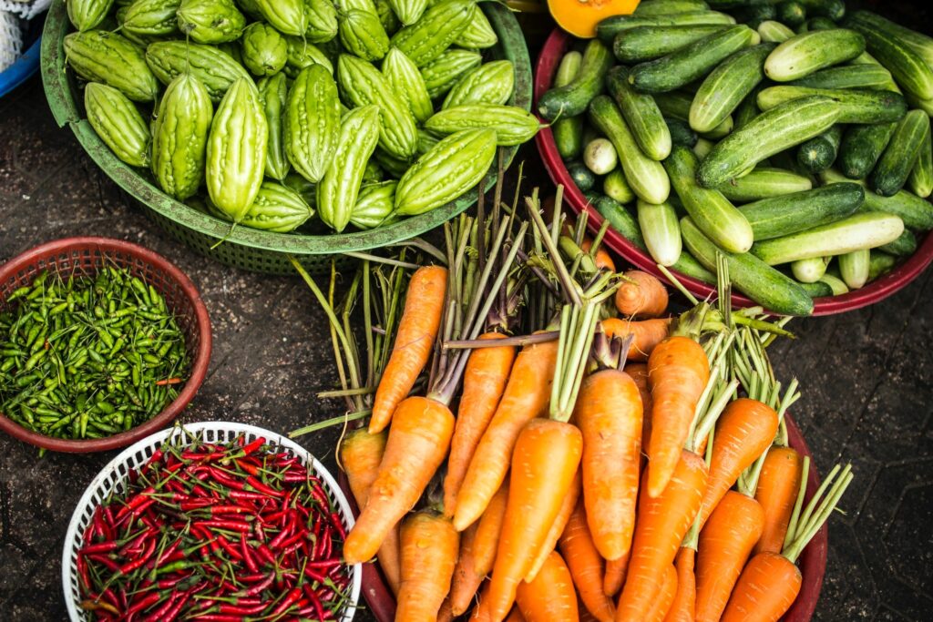 Nutrition for Healthy Living, vegetables eating carrots cucumber