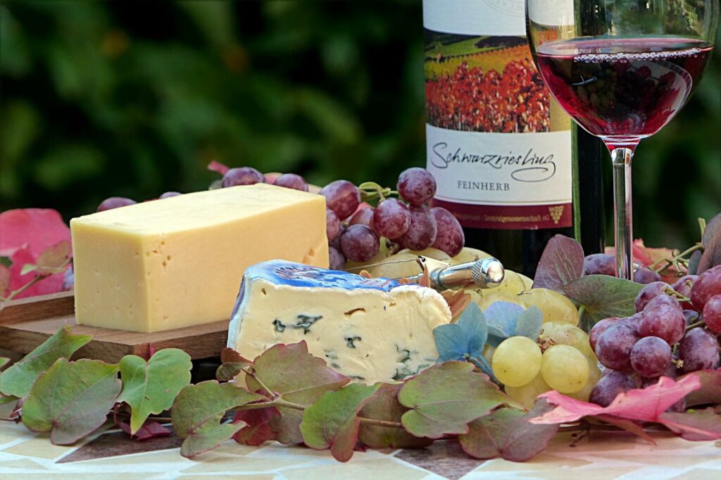 7 Foods To Improve Your Spinal Health, milk, dairy and cheese, wine